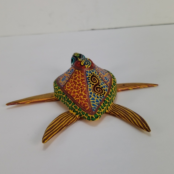 ROCIO HERNANDEZ ARRAZOLA XOXO OAX WOOD SEA TURTLE - Picture 4 of 10